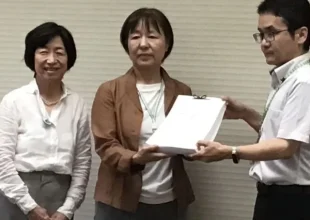 署名を提出してきました